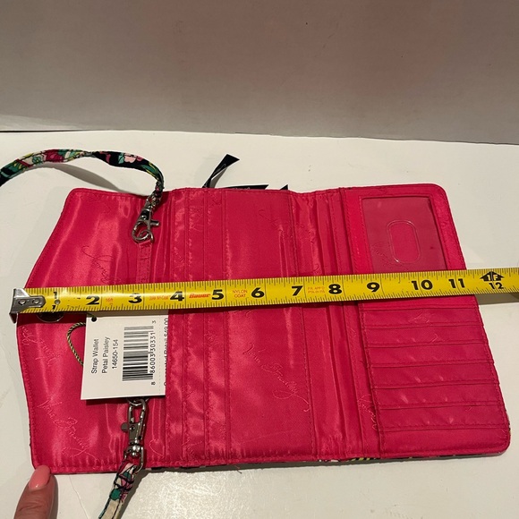 NWT Vera Bradley Strap Wallet Petal Paisley Quilted Wristlet - Picture 11 of 16